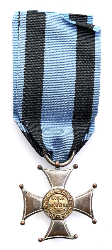 Krzyż Virtuti Militari - Wykonanie grawerskie